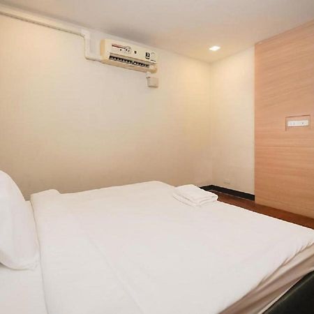 Go Inn Silom Road -Bts Saint Louis Bangkok Dış mekan fotoğraf