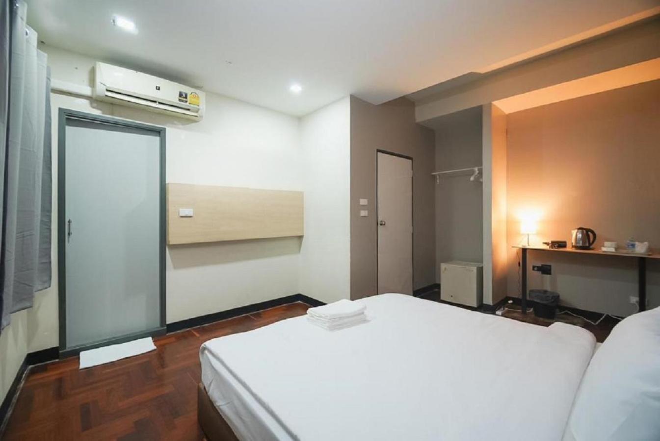 Go Inn Silom Road -Bts Saint Louis Bangkok Dış mekan fotoğraf