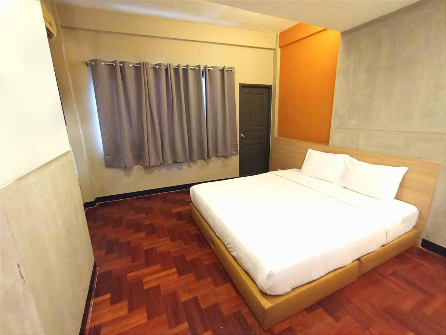 Go Inn Silom Road -Bts Saint Louis Bangkok Dış mekan fotoğraf